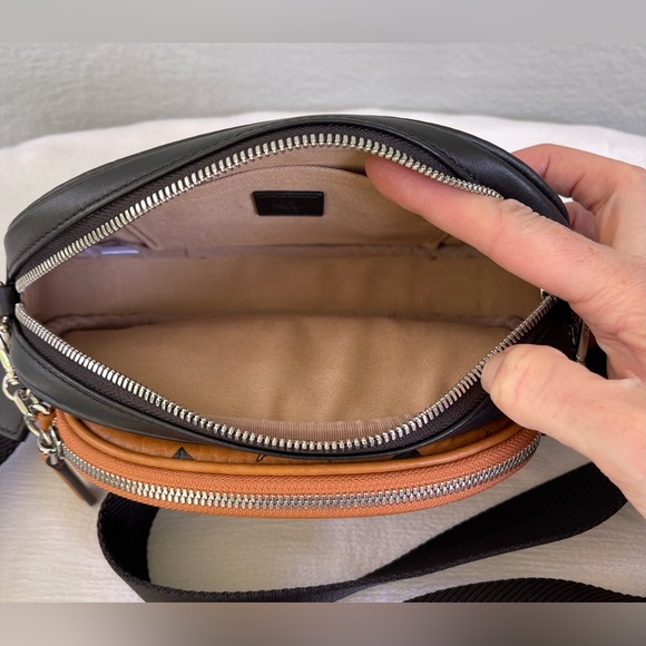 HTF $895 MCM Essential Visetos Double Pochette Crossbody Bag Cognac Black EUC - Picture 11 of 16